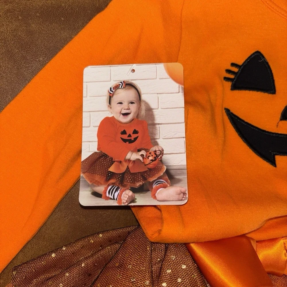 NWT Baby Essentials Halloween Pumpkin 4 Piece Dress Me Up Set Size: 18 Mon